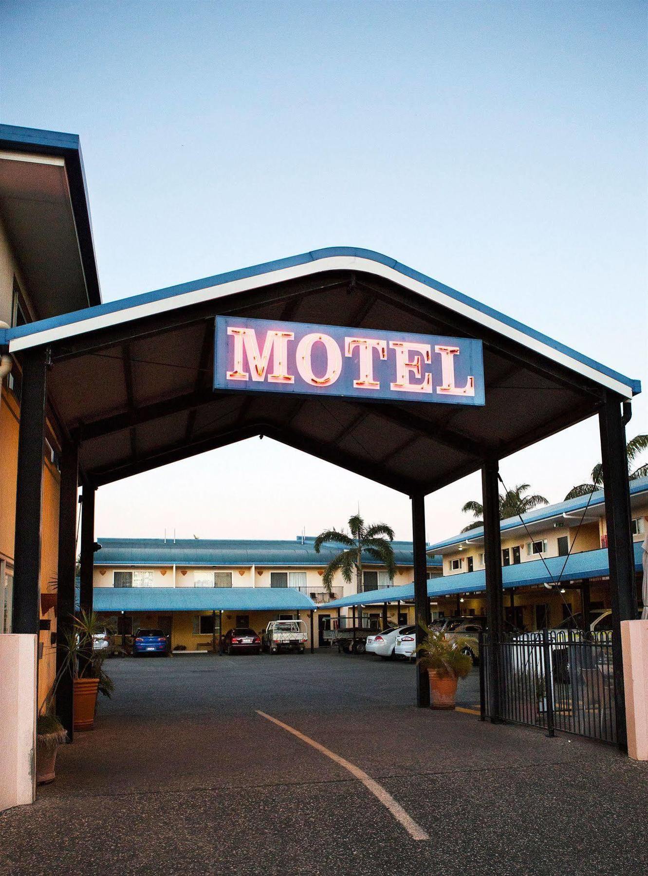 เกลนมอร์ แทเวิร์น Hotel ร็อคแฮมป์ตัน ภายนอก รูปภาพ